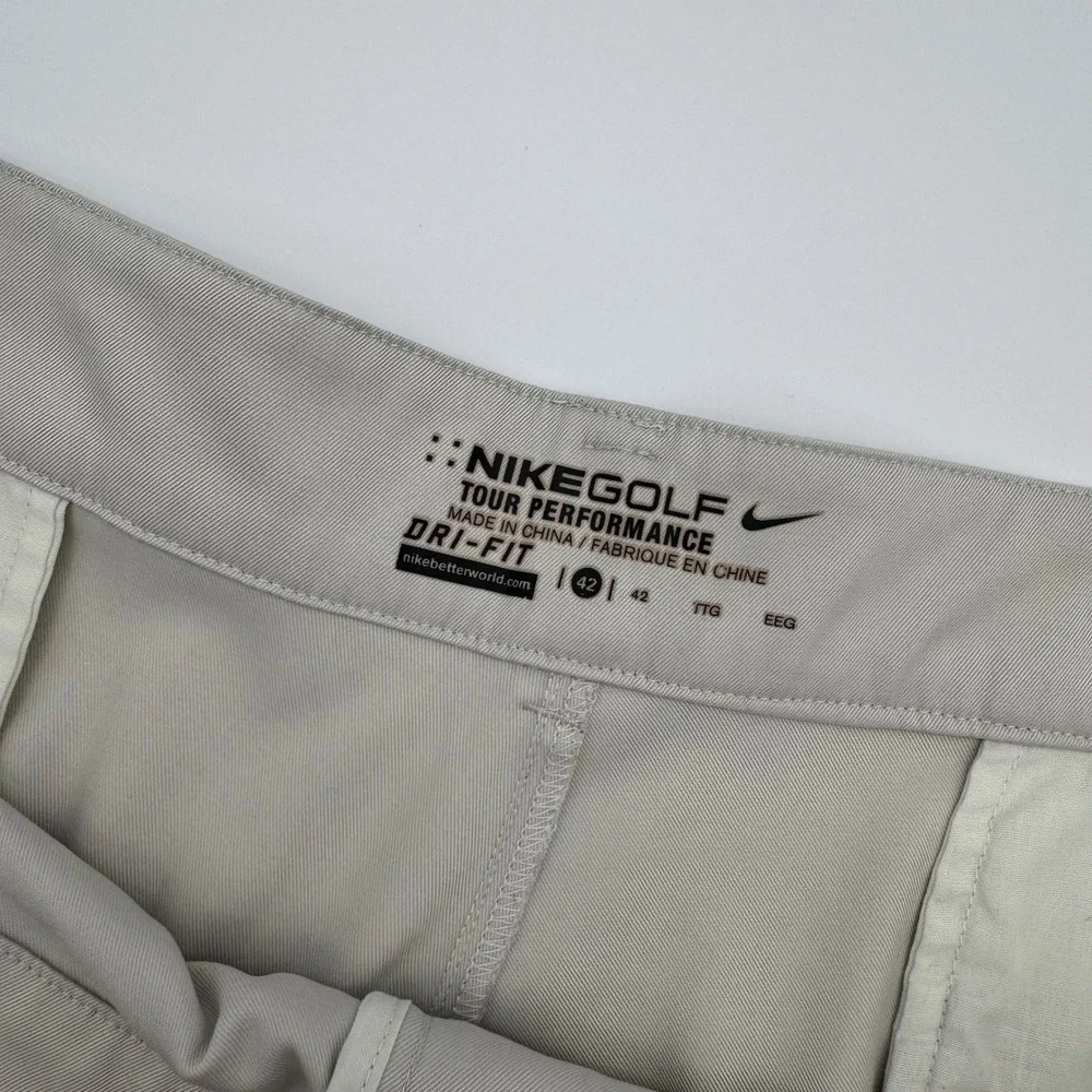 Nike Golf Tour Performance Dri-FIT Shorts Mens 42 Khaki Tan